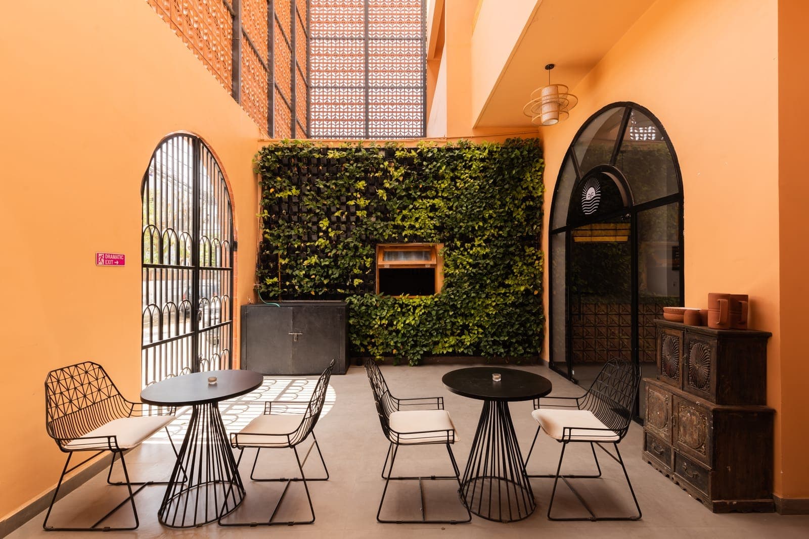 Central courtyard and jaali skylight at Nidra Niwas, Jaipur